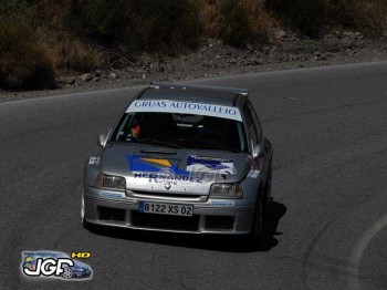 Se vende o cambia clio maxi frances