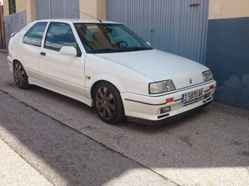 Renault 19 16v turbo