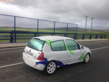 Se vende clio sport gr.n 8000e