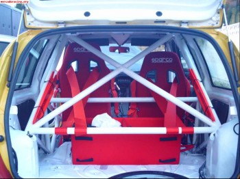 Vendo clio sport f2000 (escucho ofertas)