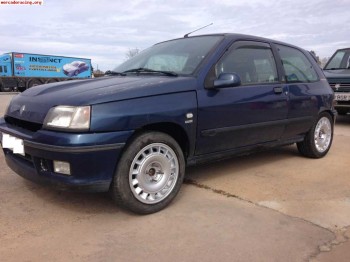 Clio 1.8 16v rally 3300€