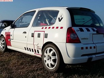 Clio rs f2000 con golpe, secuencial, 200 ch, 15000e