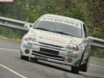 Clio grupo a 225 cv 28000 euros recien hecho en de la puente