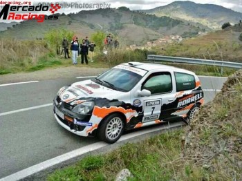 Se vende clio sport o cambia por focus rs o evo 9