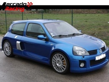 Renault clio 3.0 v6 sport 17600€