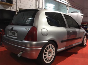 Renault clío sport rally