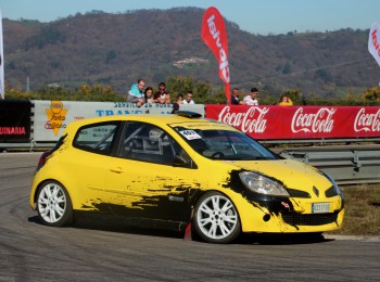 30000€ clío cup pasado a rally con mejoras