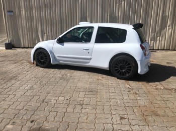 Renault clio rs (250cv)