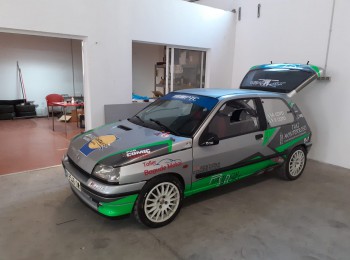 Se vende renault clio 1.8 16v