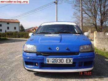 Se vende renault clio 1.8 16v