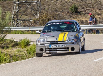 Se vende clio sport, contactar por whatsapp