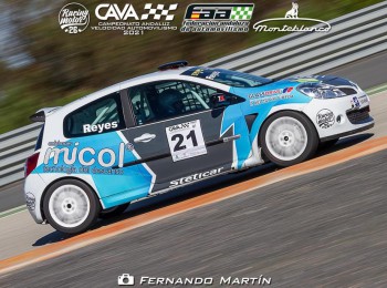 Clio cup 3 (documentado y barras ampliadas matter rally)