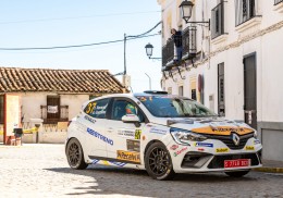 Clio v trophy rally 5