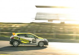 Se vende renault clio iv  cu