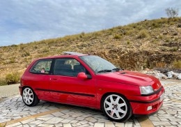 Renault clio 1.8 16v