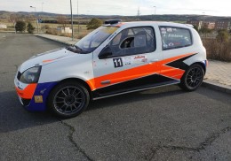 Renault clio f2000
