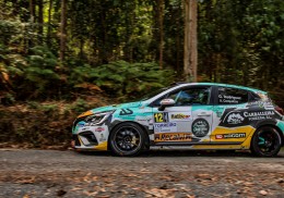 Renault clio rc5 trophy