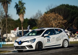 Renault clio rally 5 