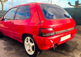 Renault clio 1.8 16v