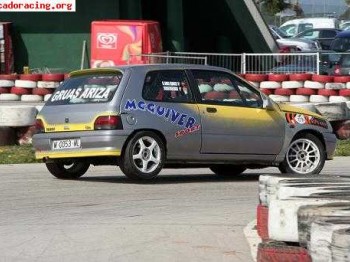 Se vende renault clio 16v. de rallys + clio 1.7s = 5.000 eur
