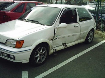 Vendo siniestro documentado de ford fiesta xr2i
