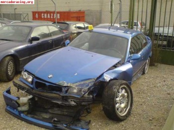 Compro coche con golpe barato 