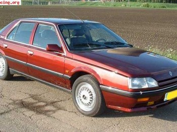 Se vende piezas para renault 25, no tiene siniestro