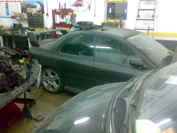 Subaru impreza gt -con golpe-
