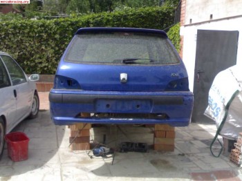 Carroceria documentada 106 gti azul