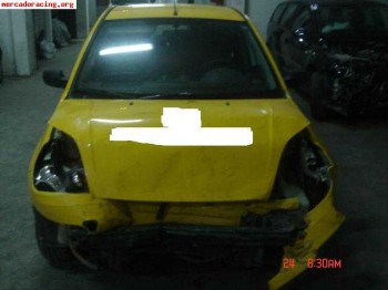 Ford fiesta con golpe www.jbjautos.com