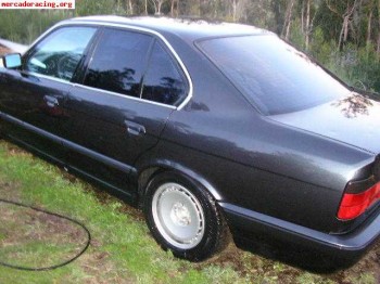 Vendo entero o a piezas bmw 535i