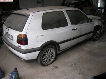 Venta de golf gti 3 20 aniversario con golpe delantero