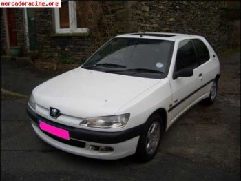 Se vende 306 1.9d con pequeño golpe o despiece de este mismo