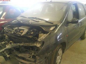 Renault escenic 1.9 dci 2002 1.400€