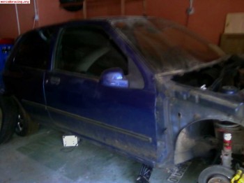 Carroceria de clio 16v y mucho depiece 