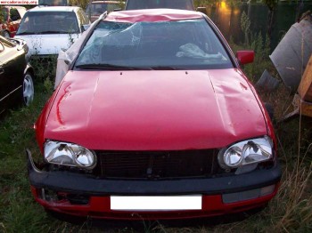Se vende siniestro de vw golf 3 2.0 gti (115cv)