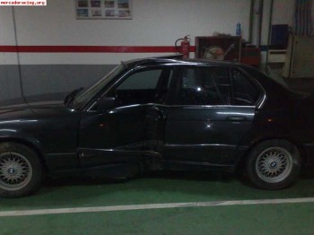 Siniestro bmw 740i  v8 286cv e32