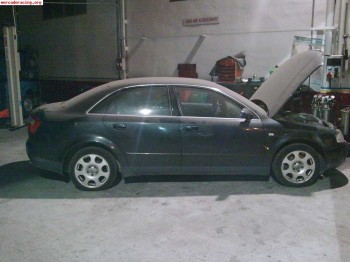 Se vende audi a4 1.8t 163cv (motor roto)