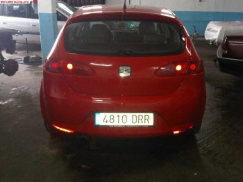 Se vende o se cambia seat leon con 4 años. 4500€