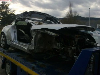 Se vende audi tt 1.8 turbo 225cv traccion 4 con golpe 