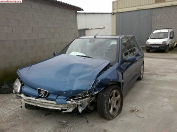 Se vende siniestro de 306 gti a piezas