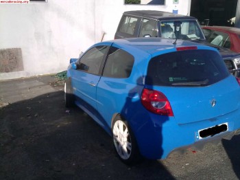 Vendo siniestro documentado de clio sport 200cv