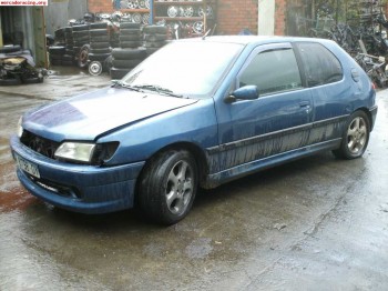 )) siniestro 306 gti ((