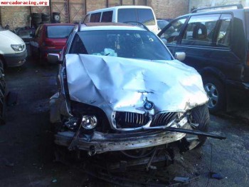 Vendo siniestro de bmw 330  d 204cv