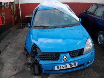 Siniestro completo clio sport team 182cv