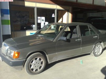 Mercedes 190 2.3