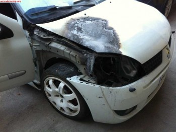 Busco instalacion electrica clio sport 172 cv