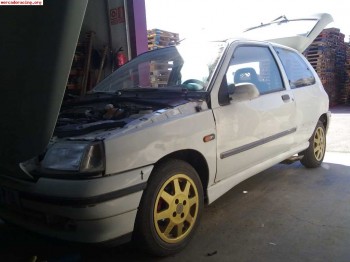 Vendo siniestro clio fase i 1.8 rsi 