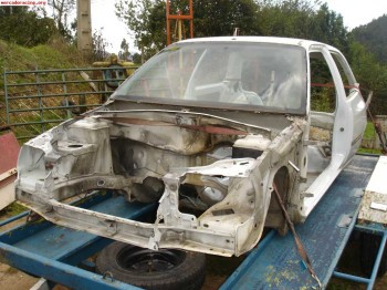 Carroceria de renault clio 16v