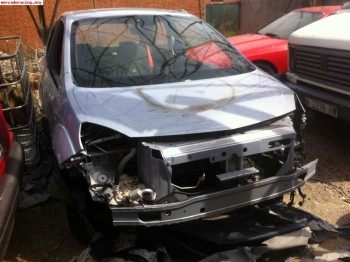 Carroceria no documentada de renault twingo rs